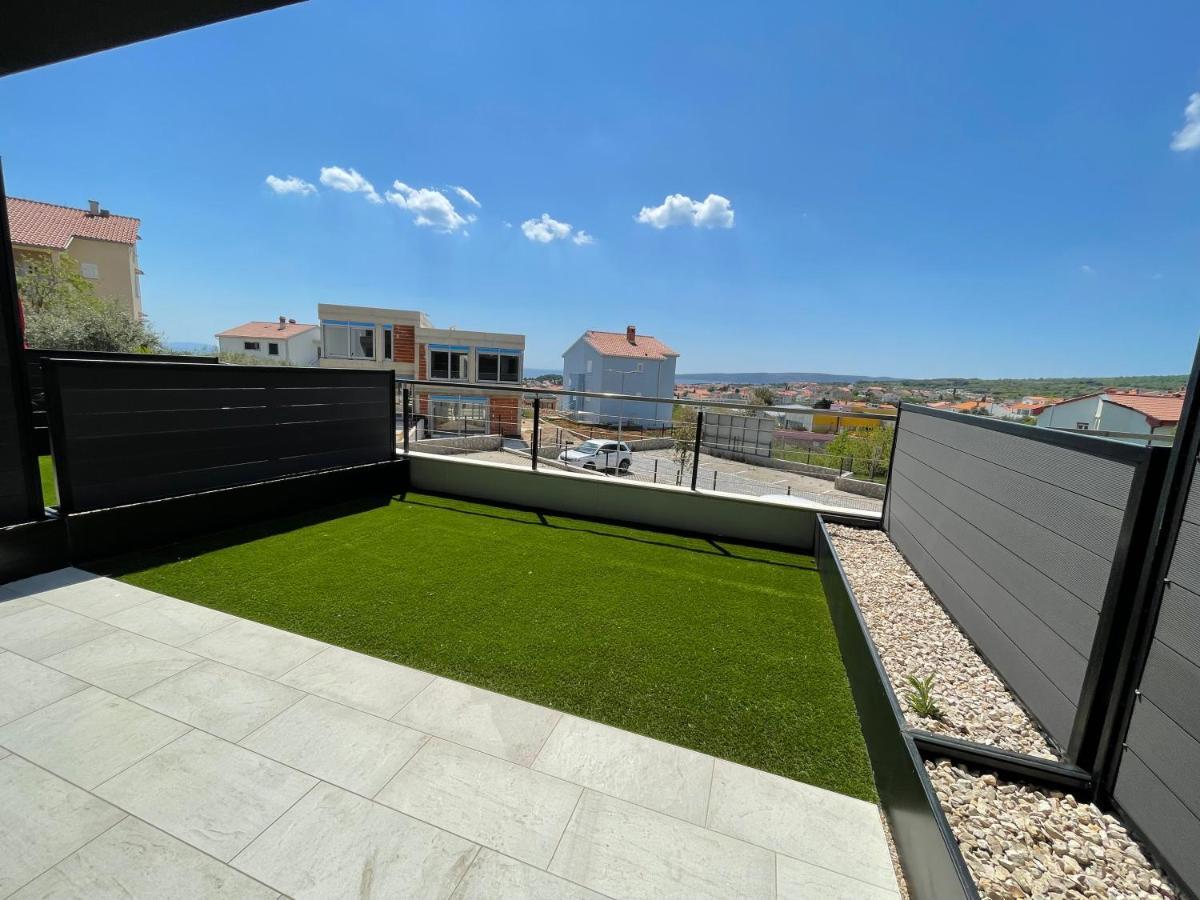 Lux Nanea Apartment Krk Town Bagian luar foto