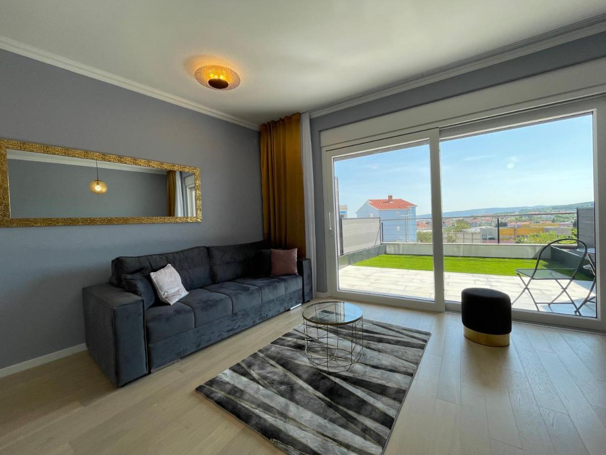 Lux Nanea Apartment Krk Town Bagian luar foto