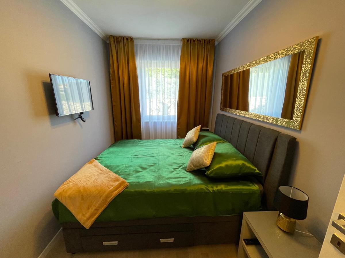 Lux Nanea Apartment Krk Town Bagian luar foto