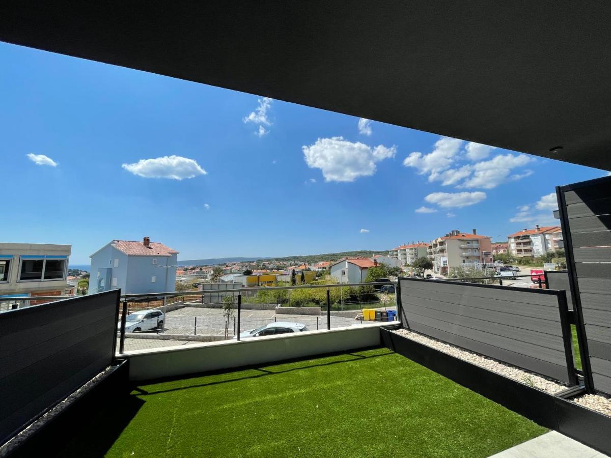 Lux Nanea Apartment Krk Town Bagian luar foto