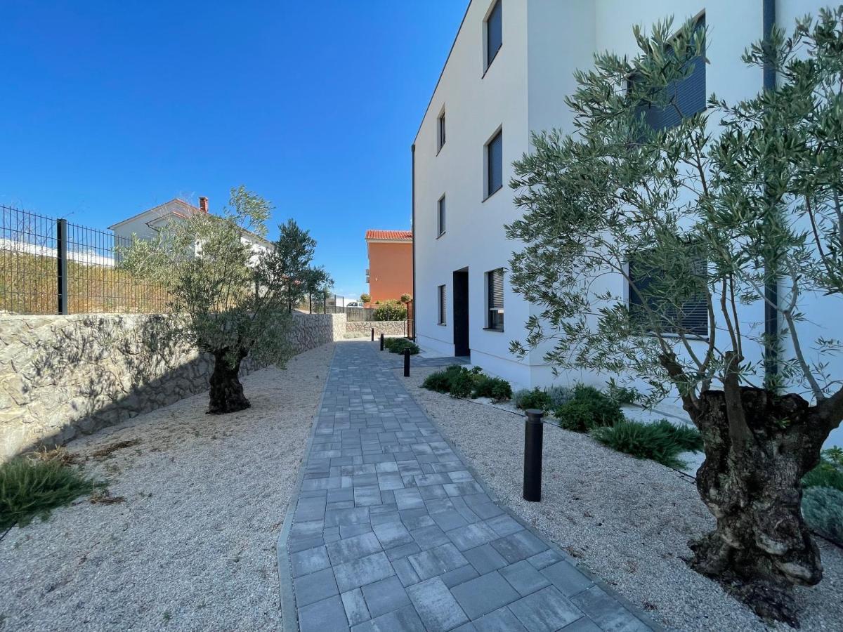 Lux Nanea Apartment Krk Town Bagian luar foto